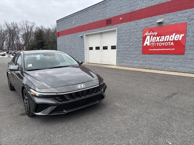 2025 Hyundai ELANTRA SEL Convenience IVT