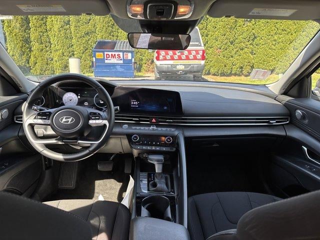 2025 Hyundai ELANTRA SEL Convenience IVT