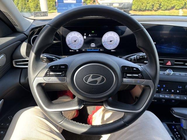 2025 Hyundai ELANTRA SEL Convenience IVT