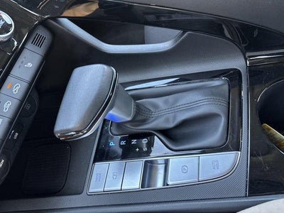 2025 Hyundai ELANTRA SEL Convenience IVT