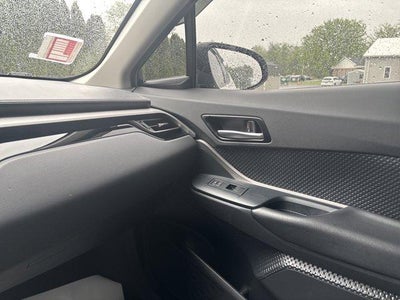 2021 Toyota C-HR LE FWD (Natl)