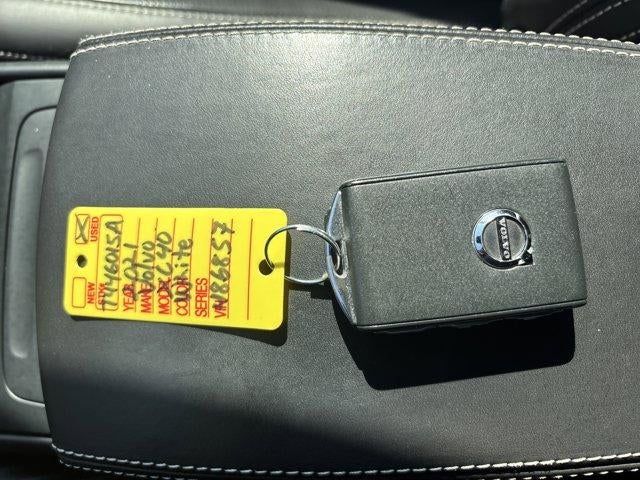 2021 Volvo XC40 T5 AWD R-Design