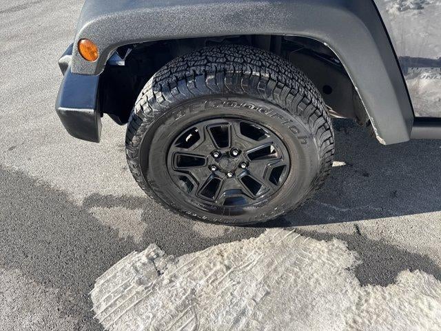 2015 Jeep Wrangler Unlimited 4WD 4dr Willys Wheeler