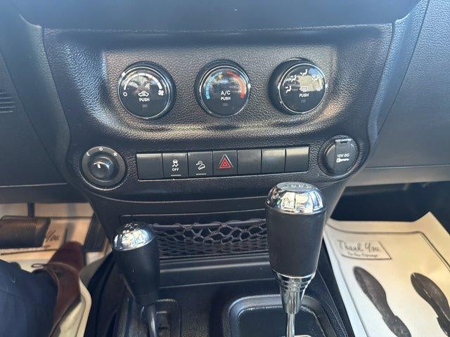 2015 Jeep Wrangler Unlimited 4WD 4dr Willys Wheeler