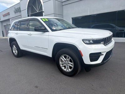 2023 Jeep Grand Cherokee Laredo 4x4