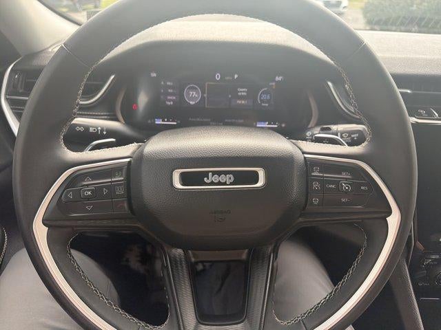 2023 Jeep Grand Cherokee Laredo 4x4