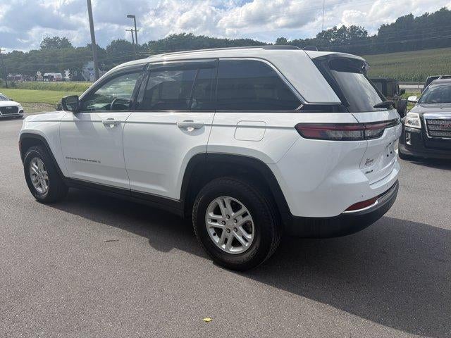 2023 Jeep Grand Cherokee Laredo 4x4