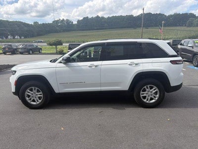 2023 Jeep Grand Cherokee Laredo 4x4