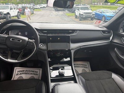 2025 Jeep Grand Cherokee L Altitude X 4x4
