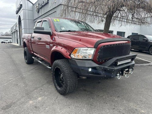 2014 RAM 1500 4WD Quad Cab 6.4 Ft Box Express