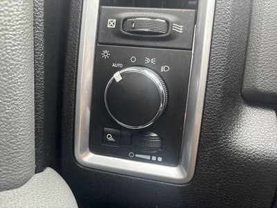 2019 RAM 1500 Classic SLT 4x4 Crew Cab 6'4" Box