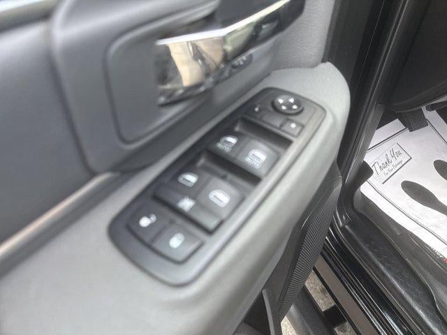 2020 RAM 1500 Classic SLT 4x4 Crew Cab 6'4" Box