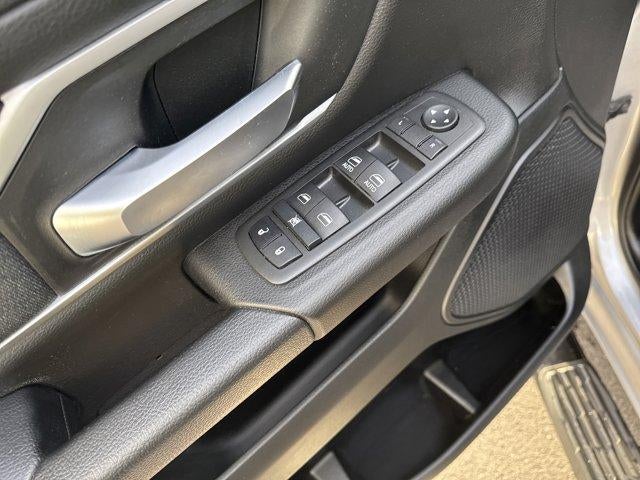 2022 RAM 1500 Big Horn 4x4 Quad Cab 6'4" Box