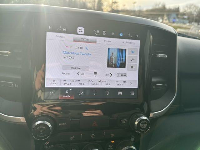 2022 RAM 1500 Big Horn 4x4 Quad Cab 6'4" Box