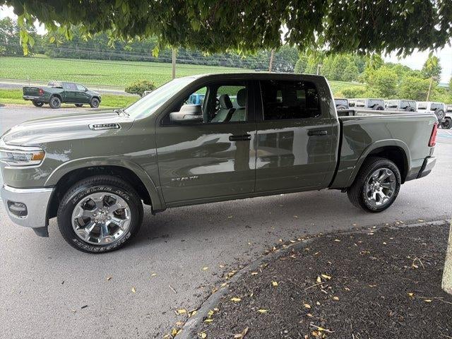 2026 RAM 1500 Big Horn 4x4 Crew Cab 5'7" Box