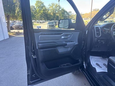2019 RAM 1500 Big Horn/Lone Star 4x4 Crew Cab 5'7" Box