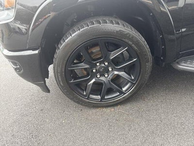 2022 RAM 1500 Laramie 4x4 Crew Cab 5'7" Box