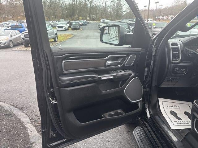 2022 RAM 1500 Laramie 4x4 Crew Cab 5'7" Box