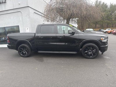 2022 RAM 1500 Laramie 4x4 Crew Cab 5'7" Box