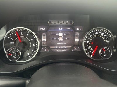 2022 RAM 1500 Laramie 4x4 Crew Cab 5'7" Box