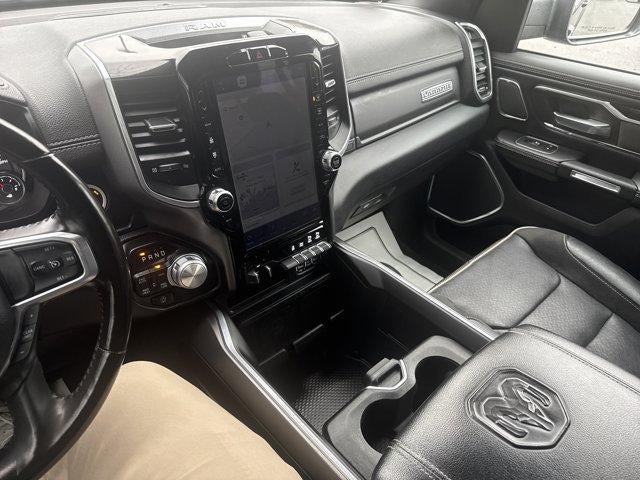 2022 RAM 1500 Laramie 4x4 Crew Cab 5'7" Box