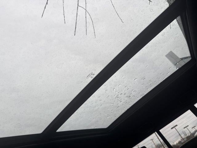 2022 RAM 1500 Laramie 4x4 Crew Cab 5'7" Box