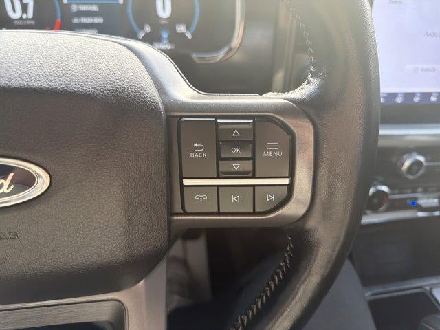 2022 Ford F-150 LARIAT 4WD SuperCrew 5.5' Box