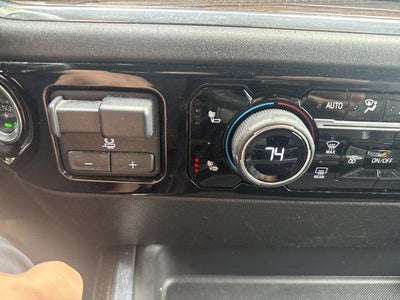 2025 Chevrolet Silverado 3500 HD Crew Cab Long Box 4-Wheel Drive LT