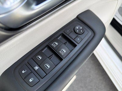 2024 Chrysler Pacifica Touring L FWD