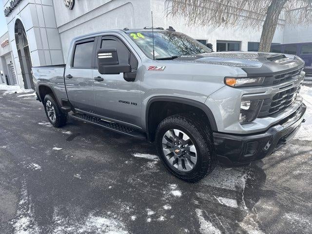 2024 Chevrolet Silverado 2500 HD Crew Cab Standard Box 4-Wheel Drive Custom