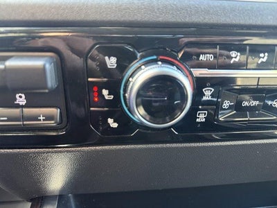 2023 GMC Sierra 1500 Crew Cab Short Box 4-Wheel Drive SLT