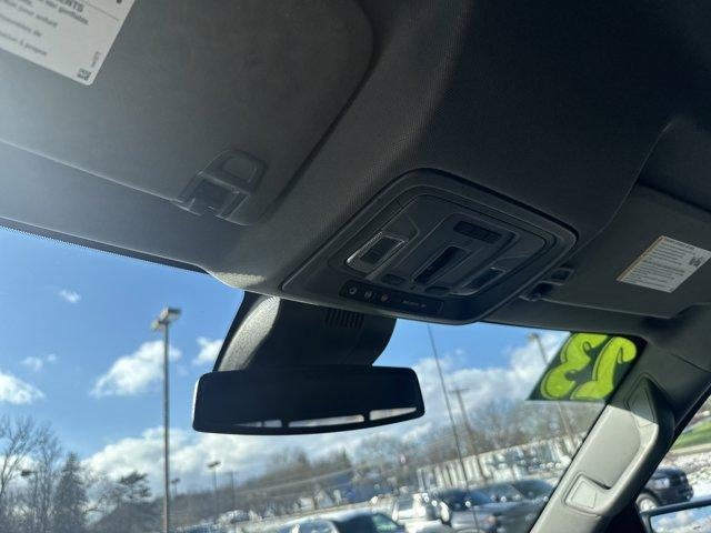 2023 GMC Sierra 1500 Crew Cab Short Box 4-Wheel Drive SLT