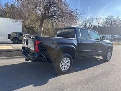 2024 Toyota Tacoma 4WD 4WD SR5 Double Cab 5' Bed AT (GS)