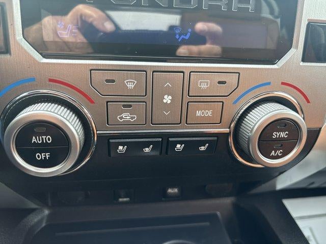 2016 Toyota Tundra 4WD Truck 4WD CrewMax Short Bed 5.7L 1794 (Natl)