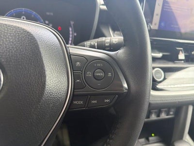 2025 Toyota Corolla Cross XLE 4WD (Natl)