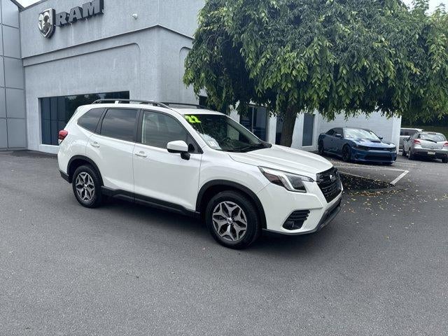 2022 Subaru Forester Premium CVT