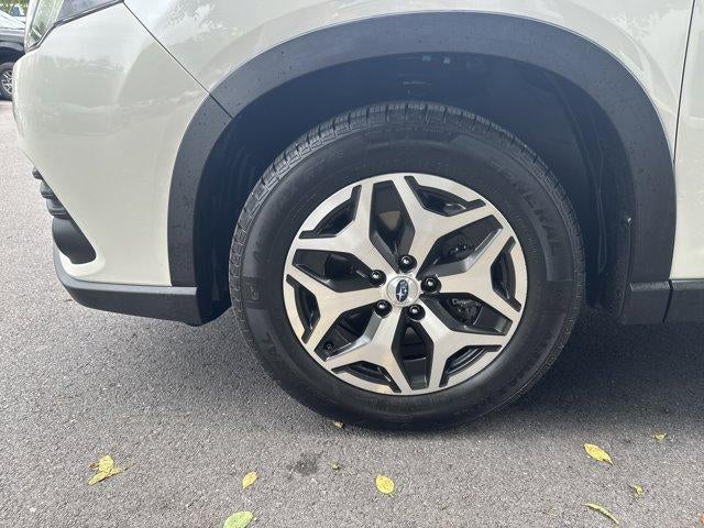 2022 Subaru Forester Premium CVT
