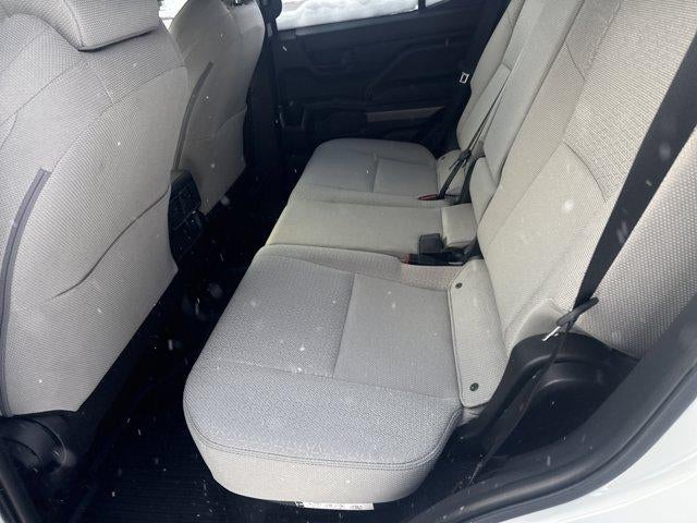 2025 Toyota 4Runner SR5 4WD (GS)