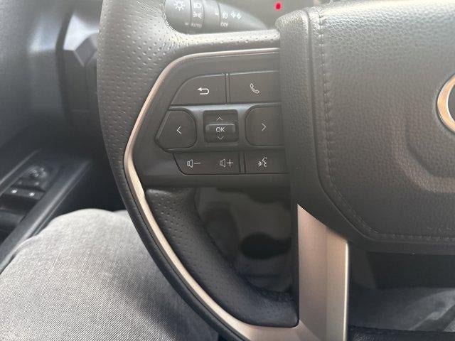 2025 Toyota 4Runner SR5 4WD (GS)