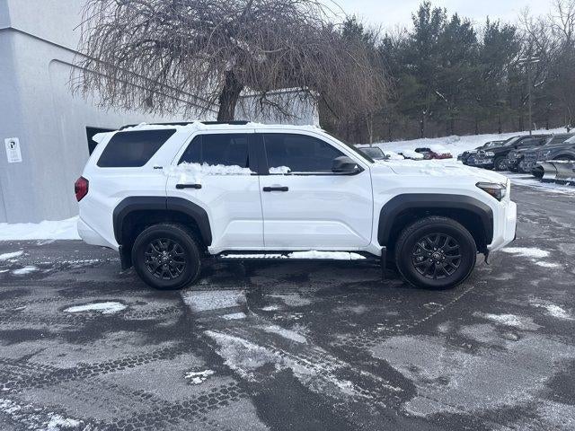 2025 Toyota 4Runner SR5 4WD (GS)