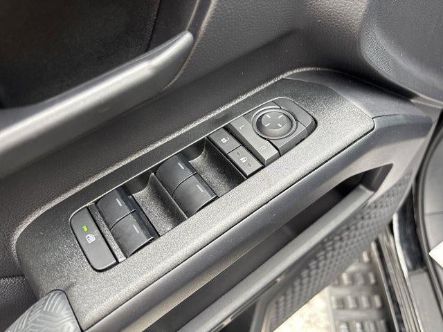 2025 Toyota 4Runner SR5 4WD (GS)