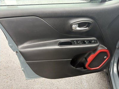 2016 Jeep Renegade 4WD 4dr Trailhawk