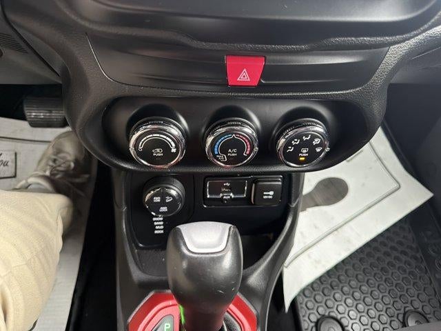 2016 Jeep Renegade 4WD 4dr Trailhawk