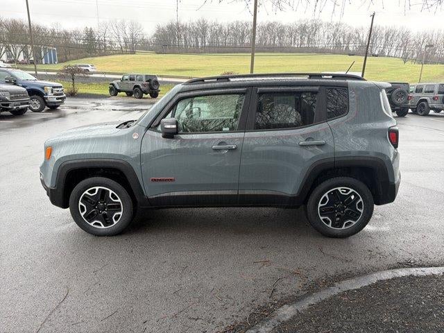 2016 Jeep Renegade 4WD 4dr Trailhawk