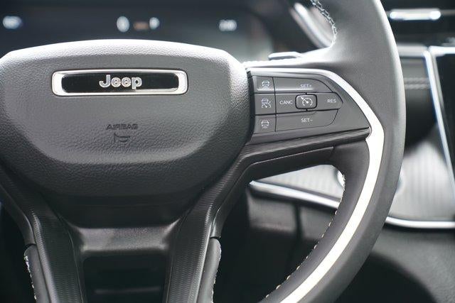 2025 Jeep Grand Cherokee Altitude X 4x4