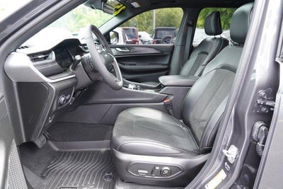 2025 Jeep Grand Cherokee Altitude X 4x4