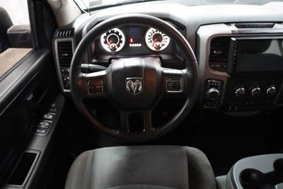 2017 RAM 1500 Express 4x4 Quad Cab 6'4" Box