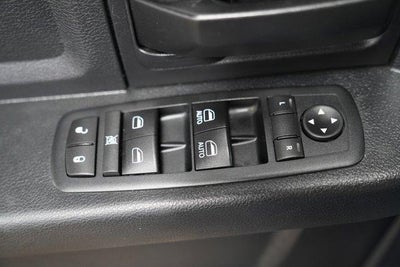 2017 RAM 1500 Express 4x4 Quad Cab 6'4" Box