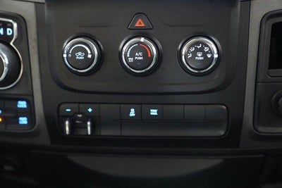 2017 RAM 1500 Express 4x4 Quad Cab 6'4" Box