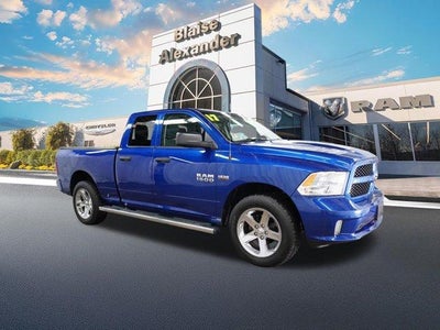 2017 RAM 1500 Express 4x4 Quad Cab 6'4" Box